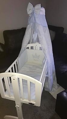 baby cribs with drapes